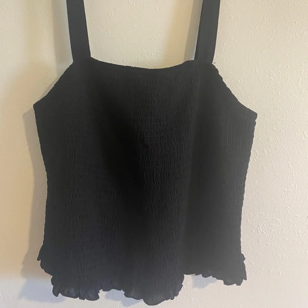 NWT - Torrid 0/12 - Black Smocked Challis Cropped Cami - Picture 5 of 10